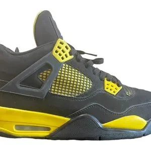 Jordan | Shoes | Lightly Used Jordan 4 Thunder Size Released  display picture 1